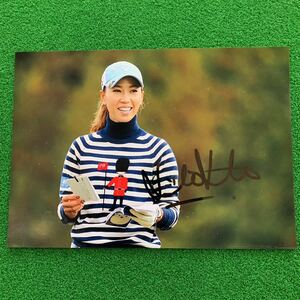 JLPGA 女子プロゴルフ 上田桃子選手のサイン入りフォト(写真) A4サイズ