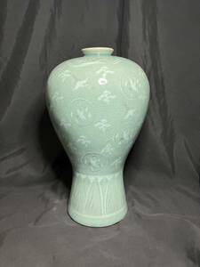 美品【青磁 花瓶 梅瓶】峰鶴 花入 壺 花器 花生 高麗青磁 壷 伝統工芸 陶芸 陶磁器 李朝 古玩