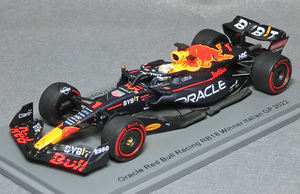 レッドブル RB18（No.1/マックス・フェルスタッペン）2022イタリアGP優勝　　*1/43 スケール　*スパークモデル製 *品番S8550　　*06