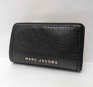 【ST18599MY】MARC JACOBS マークジェイコブス レザー 二つ折り財布 ブラック系 ゴールド金具 コンパクトウォレット レディース