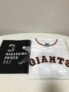 読売ジャイアンツ　5月3日配布　長嶋茂雄Day　1959年ホームユニホーム復刻デザインTシャツ＋メッセージボード（新品・未使用）