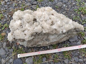水晶　鉱石　カルサイト
