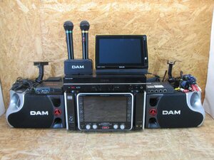 ◎【通電OK】第一興商 LIVE DAM STADIUM DAM-XG7000 DAM-AD7000 ペアスピーカー デンモク マイク カラオケ機器セット 現状品◎Z1366