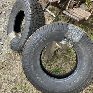 265/75R16LT チューブレスタイヤ　アメリカ製　バリ山　ヒビなし　2本SET