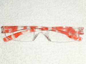 高品質 日本製 MADE IN JAPAN 老眼鏡 +2.00 U.S.A.特許品 安心の 医療用具承認製品 眼科病院等での販売製品？ なかなかカッコイイ メガネ