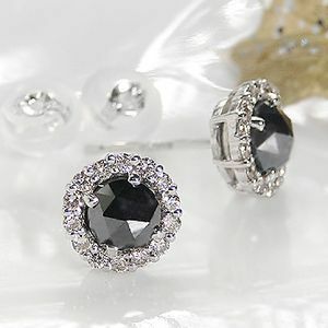 k18WG ホワイトゴールド ブラックダイヤモンド ピアス 0.80ct AAAクラス ダイヤモンド取巻き pia001