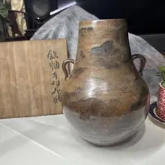 鉄釉耳付花瓶 骨董品　置物