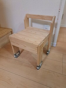 椅子 イス 木製　天然ウッド　キッズ　子供　ベビー　使用期間短く美品