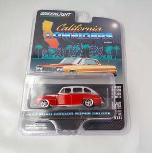 グリーンライト　GREENLIGHT　1/64　1947 FORD FORDOR SUPER DELUXE　ローライダー　シリーズ4　フォード　フォードール　②