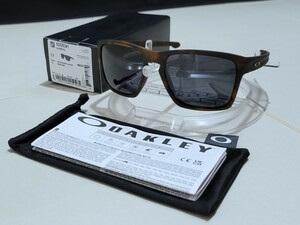 正規品 新品 偏光レンズ付き OAKLEY SLIVER XL オークリー スリバー BLACK IRIDIUN POLARIZED ブラック ポラライズド サングラス OO9341-04