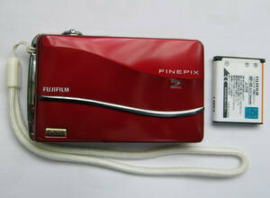 FUJIFILM Finepix　Z800 レッド　美品