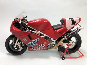 塗装済み完成品 タミヤ1/12 ドゥカティ 888 スーパーバイクレーサー オートバイシリーズ63 TAMIYA DUCATI 完成品