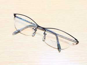 新品　Kazuo Kawasaki　川崎和男　日本製　鯖江　サバエ　メガネ　眼鏡　高級感　オシャレ　上品　ハーフリム　チタン　赤　レッド