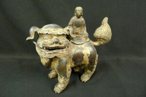 N523 古銅製 騎獅文殊菩薩香炉 重さ1997ｇ 細密彫刻 香道具 中国古玩 唐物 古美術 骨董品 時代物/80