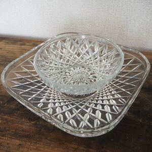 【美品 2セット】古いガラスのプレート 小鉢 プレスガラス ビンテージ 切子 カットガラス