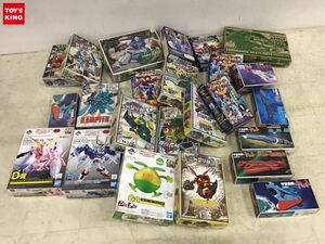 1円〜 同梱不可 ジャンク SDガンダム ダブルオーガンダム ソリッドクリア、宇宙戦艦ヤマト 超巨大戦艦 他