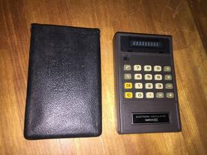 昭和レトロ｝OMRON オムロンの古い電卓 ELECTRONIC CALCULATOR 850SD