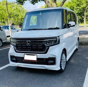 R4年式★ホンダ★NBOX Custom★ EX・ターボ パールワイト★ 車検2年付★走行8650KM★ETC★電動パーキングブレーキ