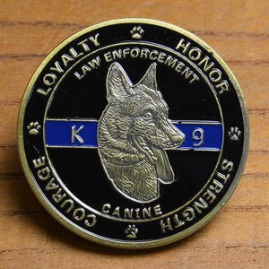 チャレンジコイン 警察犬 K9 足跡 記念メダル Challenge Coin 記念コイン police dog CANINE