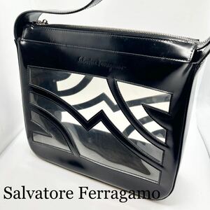 1円【希少】サルヴァトーレフェラガモ Salvatore Ferragamo ショルダーバック ビニールバック エナメル ブラック 黒