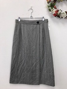 1928　UNTITLEDワールド　日本製　新品タグ付　巻きスカート風　サイズ：３　　色：グレー