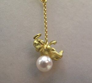小さい【天使】K18・真珠・Ｙ字型ネックレス・43cm・3.2g：消費税＆送料込み