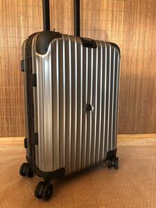 ◎未使用◎ RIMOWA リモワ TSAロック モンクレール　MONCLER キャリーケース スーツケース コラボ　機内持込　新品　正規品　大丸