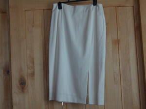 スカート　スリット　シンプル　ホワイト　日本製　Mサイズ