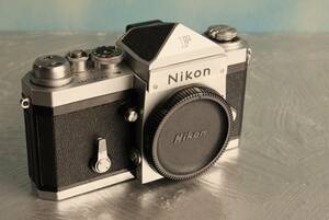 ※外観美品　Nikon　F　アイレベル　ボディ　ニコン　作動良好品　送料520円