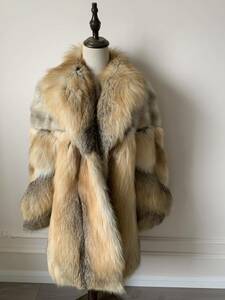 【331】fox mink狐 の毛です ■着丈70cm■ ですレアカラー■美品 ゴールド 系 です 高級毛皮