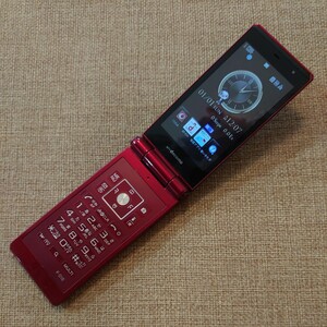 F-01E docomo レッド