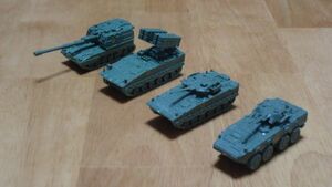 130 4D 1/144　中国陸軍車両4個セット（緑色）mm1086+mm1095 220G2