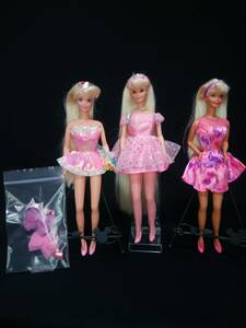【Barbie】MATTEL バービー ピンク キラキラ かわいい まとめて３体セット 小物付 人形 ドール