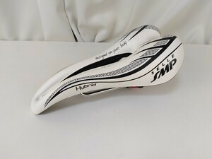 Selle SMP サドル Hybrid ホワイト×ブラック 自転車 穴あき イタリア