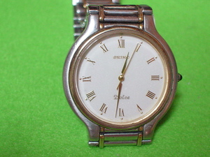珍品　デザイン　アンティーク　SEIKO社　DOLCE　腕時計　薄型　ＪＡＰＡＮ