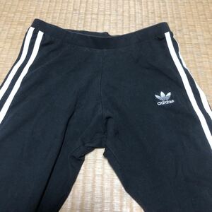 送料無料　人気　希少　アディダス レディース 3ストライプ レギンス スパッツ/ブラックadidas womens 3STR TIGHT CE2441　