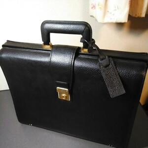 美品　DAKS レザーダレスバッグ　購入価格79000円