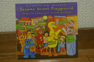 PUTUMAYO KIDS PRESENTS Sesame Street Playground Songs and Videos from Around the World 中古CD+DVD 2008 セサミストリート 