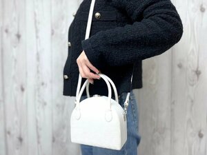 極美品 FENDI フェンディ ハンドバッグ ショルダーバッグ バッグ レザー 白 2WAY 69917