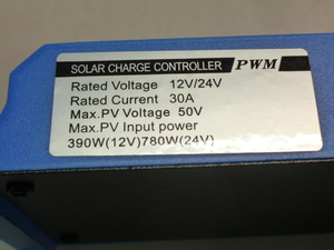 ソーラーコントロール３０A　12V　24V　