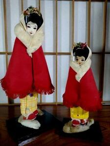 昭和レトロ 和装 着物 ポーズ人形 京都 舞妓さん 芸妓さん 母娘 母子 民芸品 郷土人形 赤い羽織 赤いコート 古玩 アンティーク 日本製　