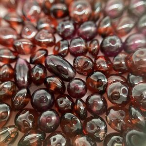 ■ガーネットアクセサリーパーツおまとめ■m重量約42g ルース 裸石 宝石 jewelry garnet 柘榴石 両穴 パーツ アルマンダイト CE0