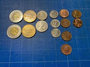 カナダコイン13枚とアメリカセント2枚