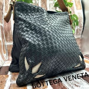 『極美品 希少デザイン』BOTTEGA VENETA ボッテガヴェネタ ショルダーバッグ ビジネス 斜め掛け 肩 イントレチャート ブラック 黒 メンズ