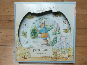 ☆未使用・長期保管品☆ PETER RABBIT by Wedgwood Birthday Plate 1999 ウェッジウッド ピーターラビット バースデープレート