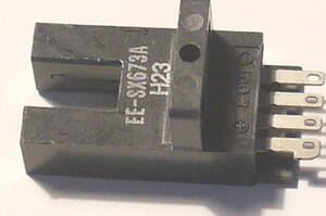 ｏｍｒｏｎ薄型コネクタ/コード引き出しタイプ（直流光）フォト・マイクロセンサ　EE-SX673A