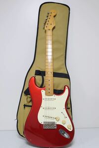 Fender フェンダー Stratocaster ストラトキャスター エレキギター レッド　エレキギター　ケース付き　手渡し可能
