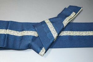壱日2591 男の角帯簡易仕立てК本絹桐生織の紺瑠璃に亀甲 絹の帯を使ってますから高級呉服にも向きます 絹の音が凄い 未使用