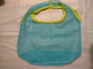 メッシュバッグ　水色　ネットバッグ　網バッグ　エコバッグ　水泳バッグ　水場で使用可能　サマーバッグ　スイムバッグ　ジムバッグ