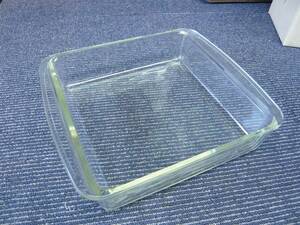PYREX Glass Baking Dishes ガラス製ベーキングディッシュ。OVEN WEAR IWAKI GLASS パイレックス